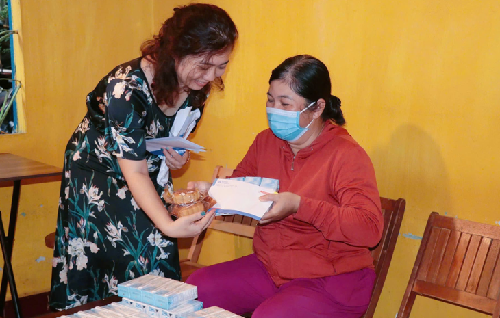 10 năm làm bánh trung thu tặng bệnh nhi, bệnh nhân suy thận - Ảnh 5.