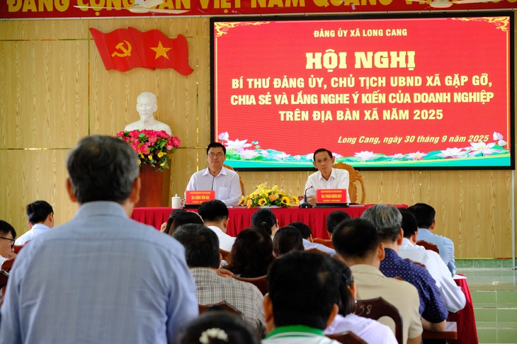 Bí thư xã nhiều khu, cụm công nghiệp ở Tây Ninh: 'Cứ gọi thẳng cho tôi, nếu cán bộ nhũng nhiễu' - Ảnh 1.