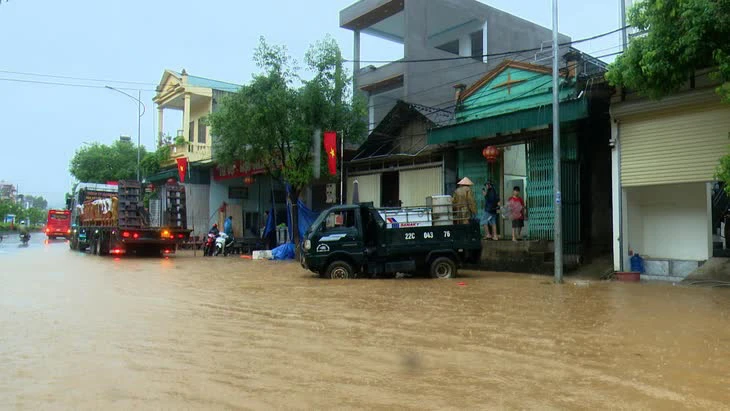 Thủy điện Trung Quốc, Việt Nam xả lũ, nước lũ nhiều sông dự báo lên mức cực kỳ nguy hiểm - Ảnh 3.