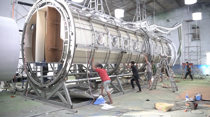 Hậu trường kỳ công làm nên máy bay rung lắc như thật trong 'Tử chiến trên không' - Ảnh 3.