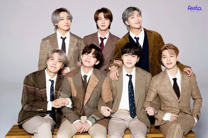 BTS sẽ tổ chức World tour kéo dài 8 tháng với 65 đêm diễn? - Ảnh 1.