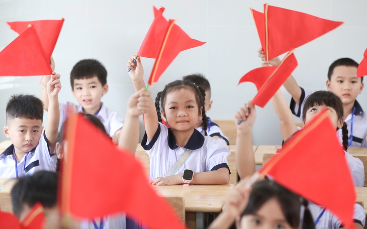Tin tức sáng 17-9: Cách tính lương BHXH để hưởng lương hưu; Triển khai hỗ trợ bữa trưa cho học sinh - Ảnh 2.