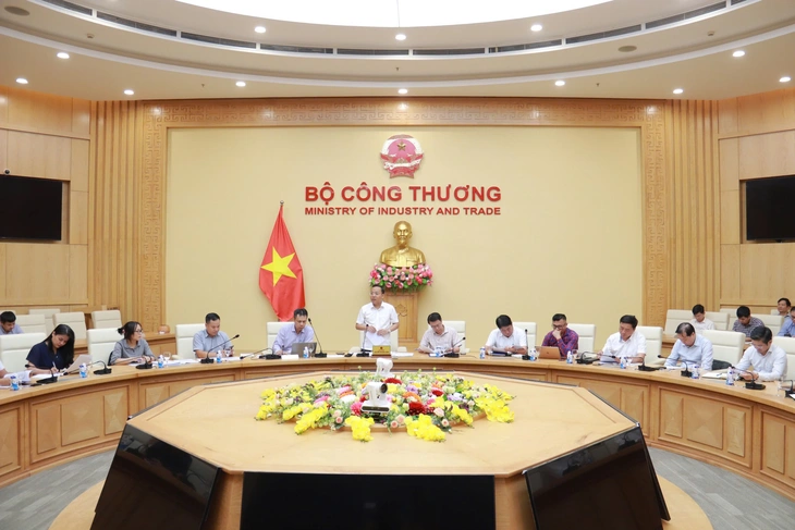 Tổng giám đốc EVN: Sớm áp dụng cơ chế giá điện hai thành phần để loại bỏ chênh lệch giá - Ảnh 1.