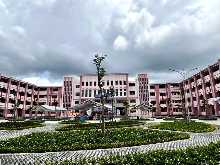 TP.HCM khánh thành 5 ngôi trường mới hàng trăm tỉ đồng - Ảnh 5.