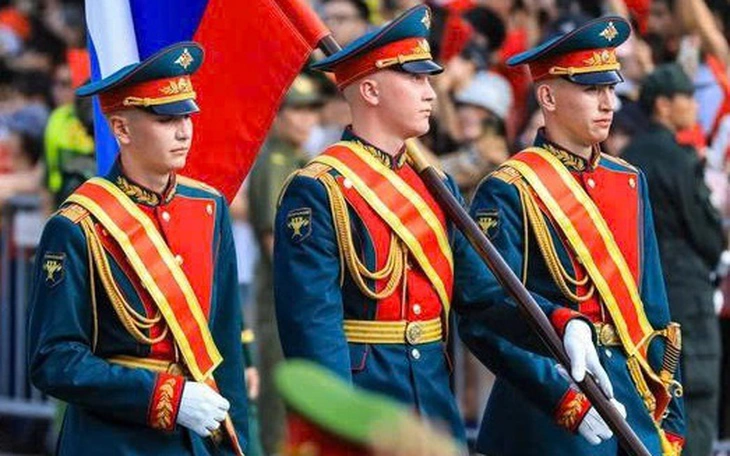 Đại tướng Phan Văn Giang hội đàm với trợ lý Tổng thống Nga Vladimir Putin - Ảnh 6.