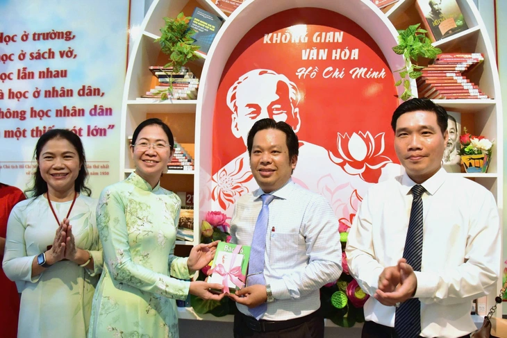 Không gian văn hóa độc đáo ở Trường Trần Huy Liệu - Ảnh 1.