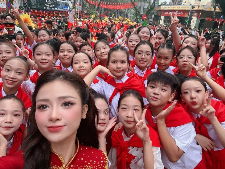 Dương Hoàng Yến - Ảnh 2.