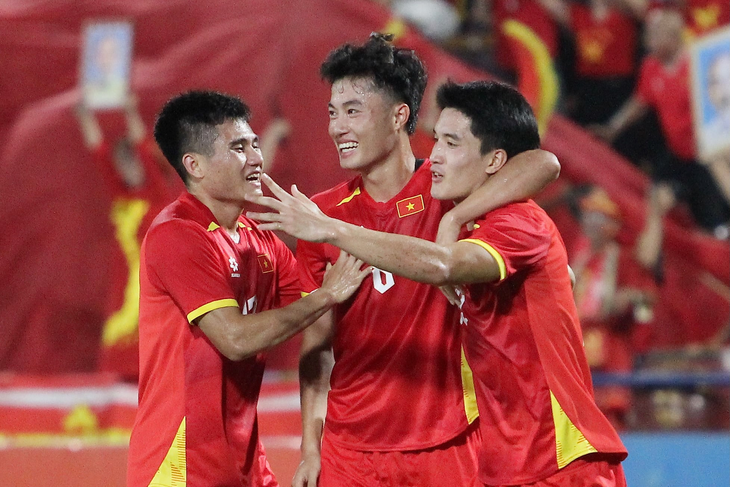 Bóng đá Việt Nam phấn đấu vào 4 trận chung kết ở SEA Games 33 - Ảnh 2.