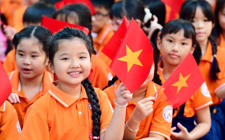 Tổng Bí thư Tô Lâm dự lễ khai giảng, kỷ niệm 80 năm truyền thống ngành giáo dục - Ảnh 3.