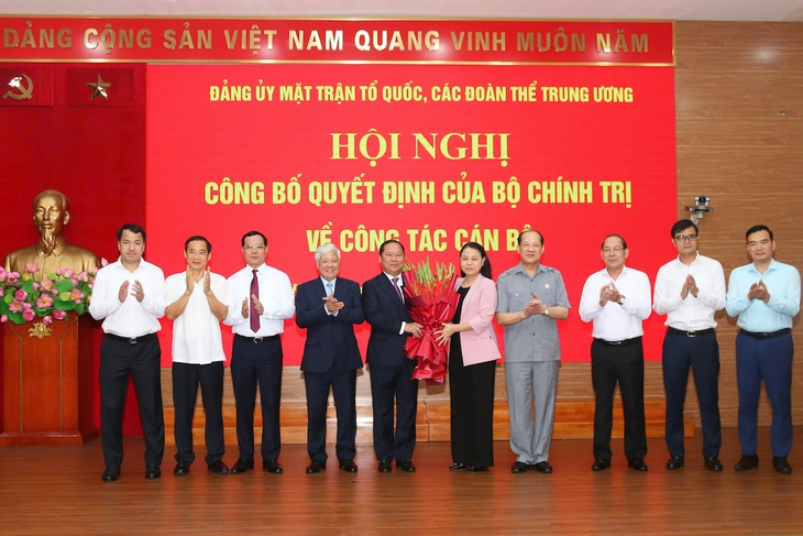 Ông Nguyễn Phi Long làm phó bí thư Đảng ủy Mặt trận Tổ quốc, các đoàn thể Trung ương - Ảnh 3.