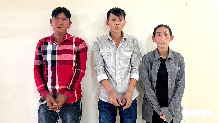 Giúp khổ chủ chở gạo về nhà rồi lấy trộm hết vàng - Ảnh 1.