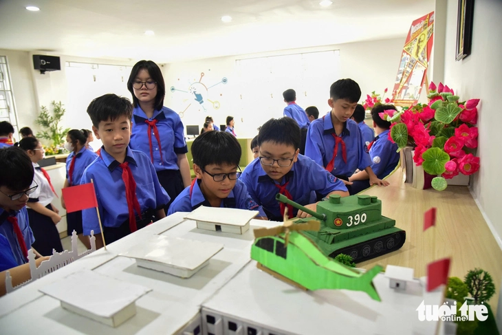 Không gian văn hóa Hồ Chí Minh ở trường tiên tiến có gì đặc biệt? - Ảnh 5. Hồ Chí Minh - Ảnh 5.