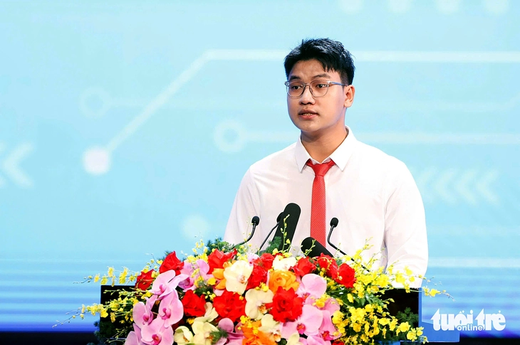 Nam sinh đại diện hơn 26 triệu học sinh phát biểu tại lễ khai giảng đặc biệt - Ảnh 1.