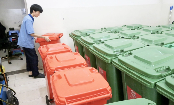 Phân loại rác: bạn không làm, chờ ai làm cho? - Ảnh 1. phân loại rác - Ảnh 1.