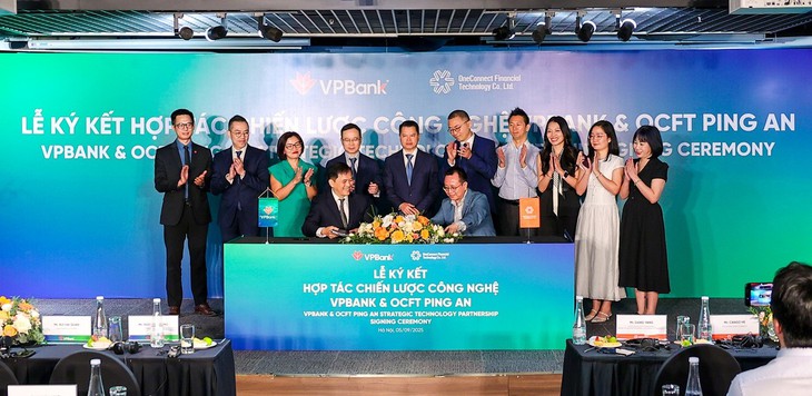 VPBank hợp tác Tập đoàn Ping An xây dựng hệ thống ngân hàng lõi thế hệ mới - Ảnh 1.