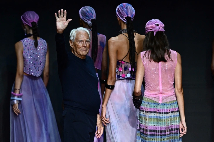 Giorgio Armani - Ảnh 7.