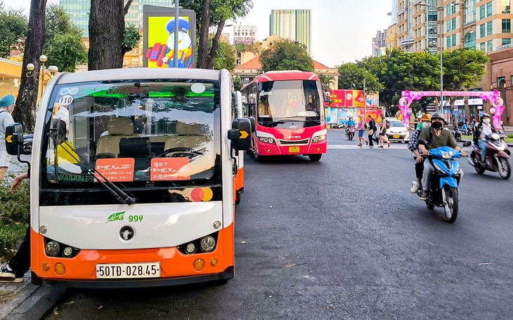TP.HCM rà soát, chờ quy định mới từ Chính phủ về xe 4 bánh du lịch - Ảnh 2.