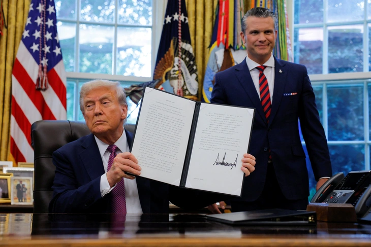 Đổi tên Bộ Quốc phòng thành Bộ Chiến tranh, ông Trump tuyên bố thông điệp chiến thắng - Ảnh 1.