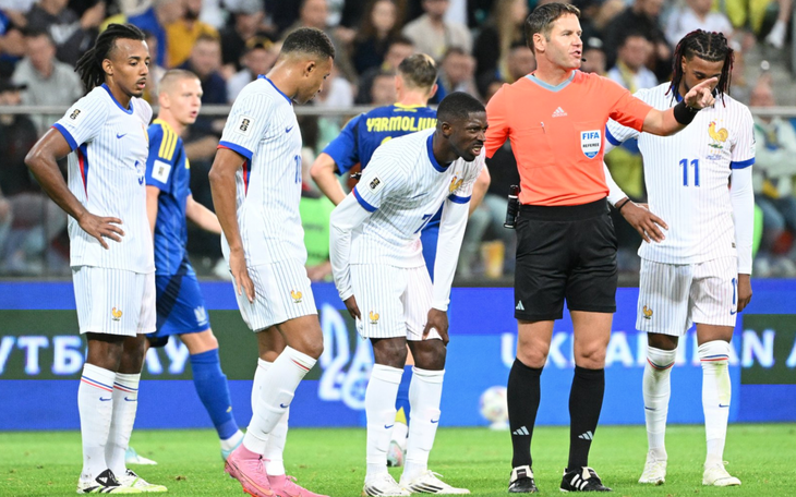 Ronaldo vượt mặt Messi trong cuộc đua bàn thắng vòng loại World Cup - Ảnh 3.