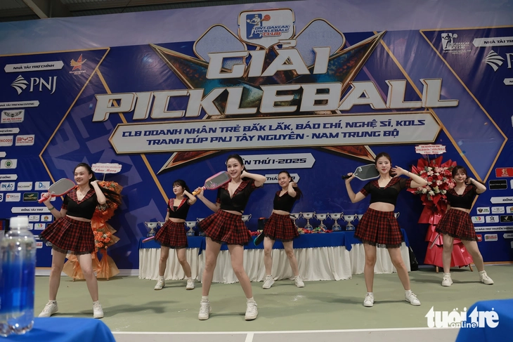 Giải pickleball doanh nhân trẻ Đắk Lắk lần đầu tiên diễn ra - Ảnh 1.