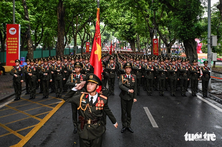 diễu binh - Ảnh 2.