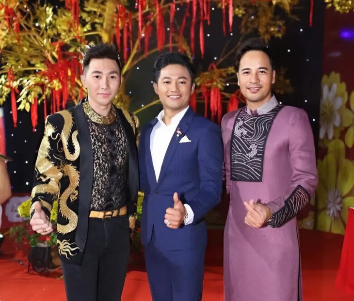 doan-minh-tai-nhoi-long-khi-4-thang-chia-tay-2-nguoi-ban-than-qua-doi-quy-binh-vua-thuy-tang-nay-den-snapedit8-1752137509-621-width780height664-1757200052691689316483.jpg