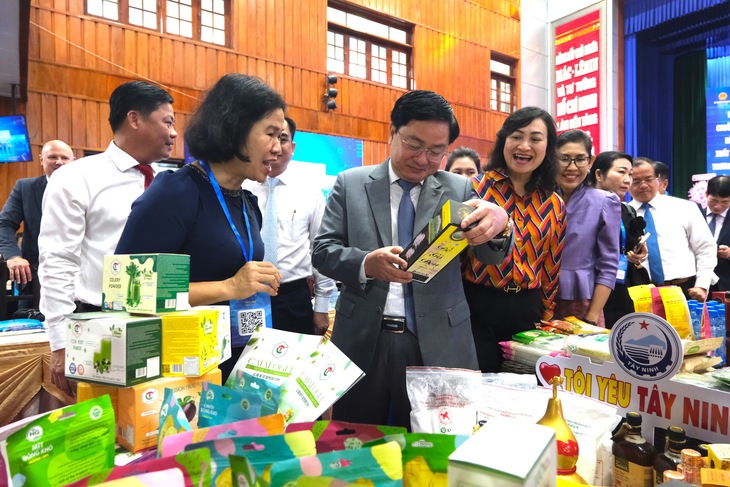 142 doanh nghiệp từ 25 nước đến tìm hiểu, kết nối hợp tác với Tây Ninh - Ảnh 1.