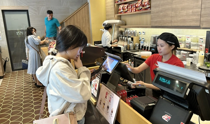 Mơ về thương hiệu F&B Việt Nam - Ảnh 3. F&B Việt Nam - Ảnh 4.