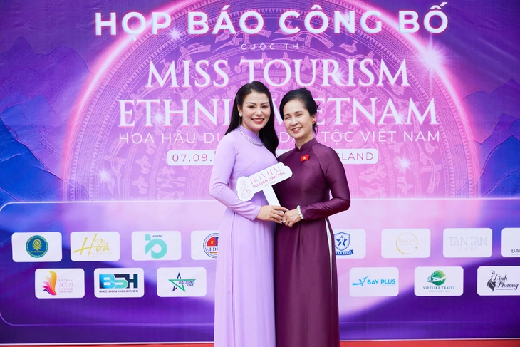 Thêm cuộc thi Hoa hậu Du lịch Dân tộc Việt Nam, NSND Lan Hương làm trường ban giám khảo - Ảnh 1. NSND Lan Hương làm trưởng ban giám khảo Hoa hậu Du lịch Dân tộc Việt Nam - Ảnh 1.