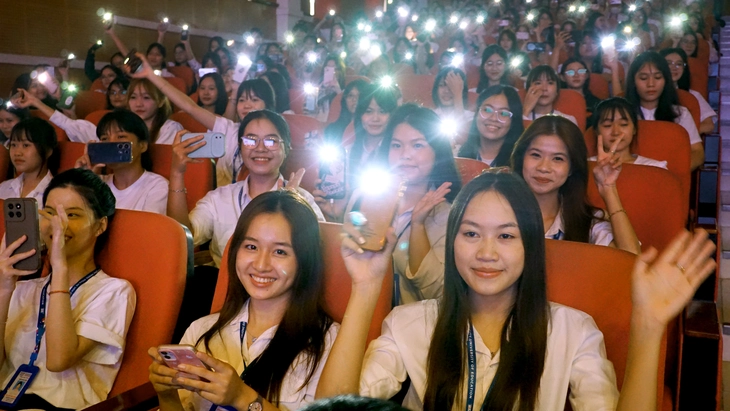 Thí sinh đăng ký vào sư phạm mầm non tăng 4 lần chỉ sau 1 năm - Ảnh 2.
