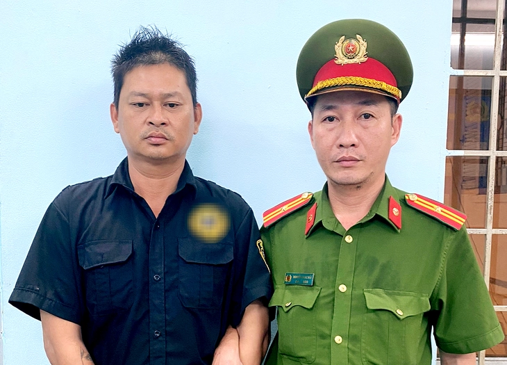Tạm giữ người đàn ông say xỉn, vô cớ đánh người ở phường Tân Định - Ảnh 1.