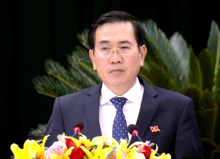 Phó bí thư Tỉnh ủy và chủ tịch UBND tỉnh Khánh Hòa nộp đơn xin nghỉ công tác - Ảnh 2. Khánh Hòa - Ảnh 2.