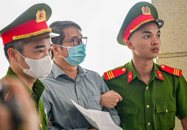 Ông Phạm Thái Hà, cựu trợ lý của cựu chủ tịch Quốc hội, bị đưa ra xét xử - Ảnh 1.