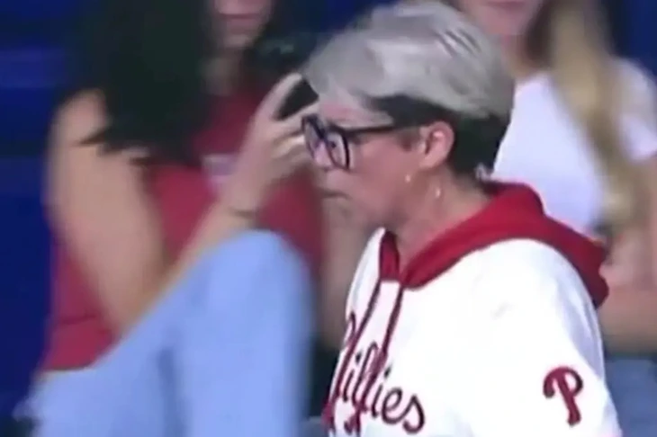 Phillies Karen là ai mà thành tâm điểm của drama 'giành bóng'? - Ảnh 1.