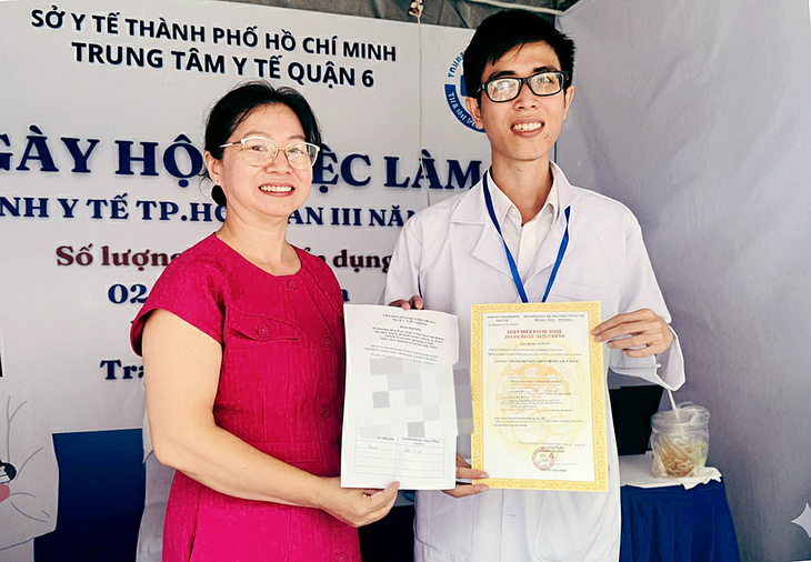 Bác sĩ trẻ chọn về y tế cơ sở - Ảnh 1.