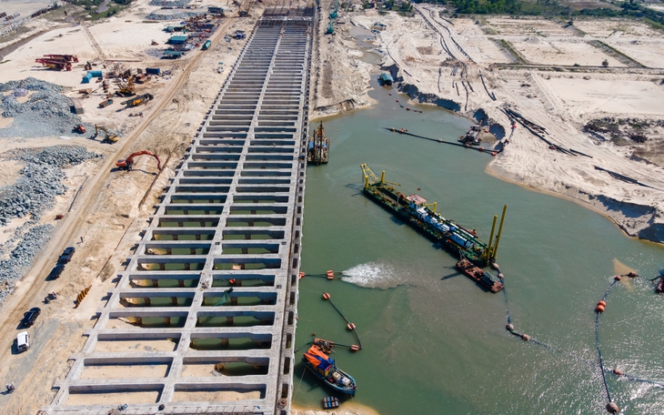 Thanh tra Chính phủ chỉ rõ loạt thiếu sót tại sân bay Quảng Trị, kiến nghị tỉnh kiểm điểm - Ảnh 4.