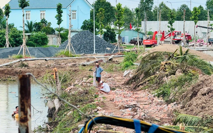 Tiếp tục cưỡng chế phát mãi tàu cao tốc tuyến Cần Thơ - Côn Đảo - Ảnh 2.