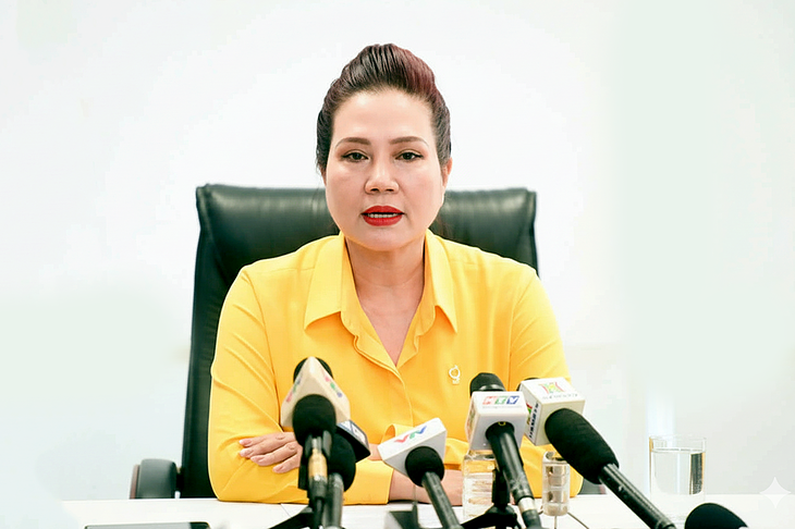 Cựu tổng giám đốc SJC chỉ đạo đưa nguyên liệu bên ngoài để sản xuất trái phép 6.255 lượng vàng miếng - Ảnh 2.