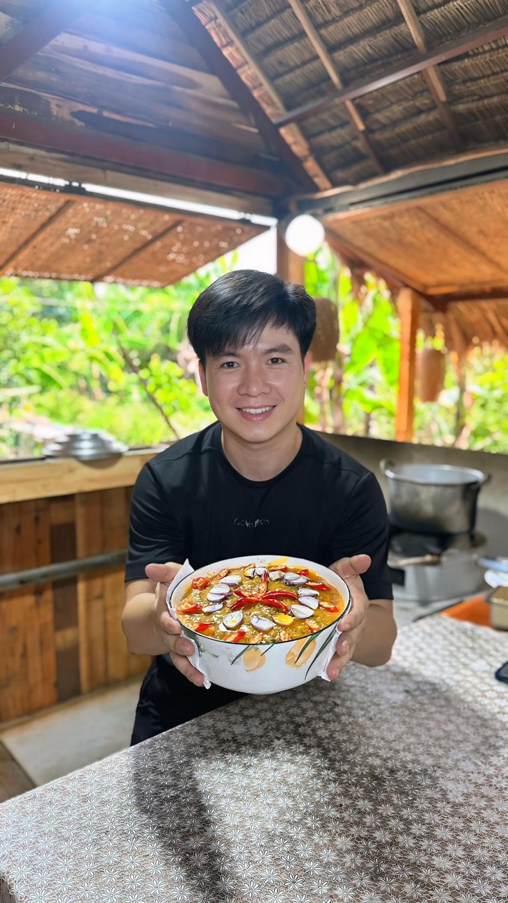 Quản lý dừng nấu ăn thay cho Huỳnh Anh Tuấn vì 'chịu hết nổi' - Ảnh 2.