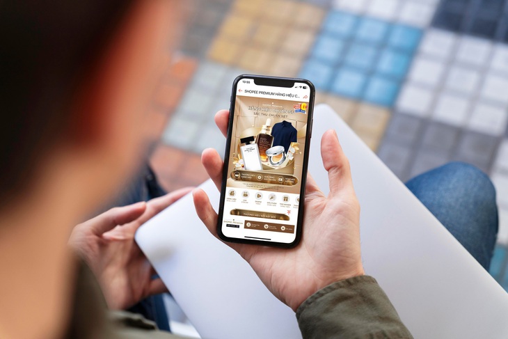 Mua sắm chính hãng trên Shopee Mall: Người dùng và thương hiệu cùng hưởng lợi - Ảnh 2. Shopee - Ảnh 2.