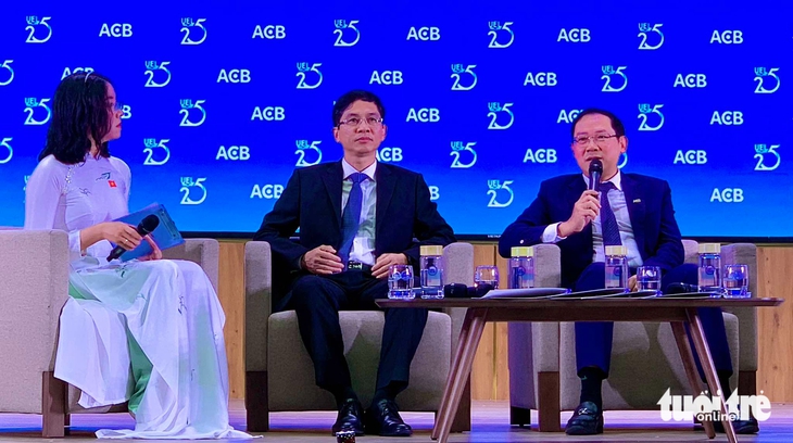 Tổng giám đốc ACB nói với sinh viên: “AI không thay bạn, trừ khi bạn đứng yên”- Ảnh 1. AI - Ảnh 1.