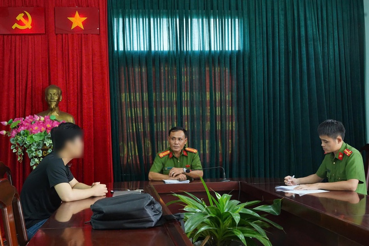 Dù nhiều lần cảnh báo về ‘bắt cóc online’, vẫn có sinh viên ở Huế bị lừa- Ảnh 1. BẮT CÓC - Ảnh 1.
