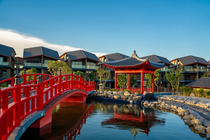 Vinhomes Royal Island - Ảnh 1.