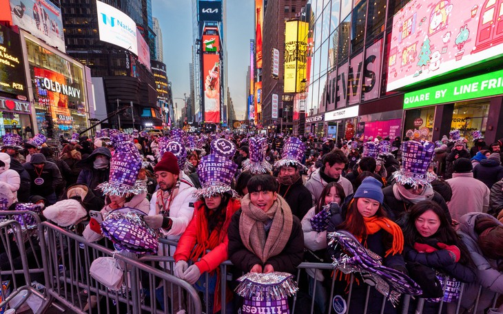 Tái hiện lễ ban lịch dưới triều Nguyễn ngày đầu năm mới, mở màn cho mùa lễ hội Huế 2026 - Ảnh 6.
