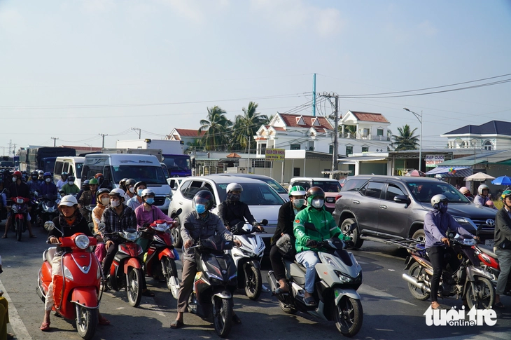 ngã tư Đồng Tâm - Ảnh 3.