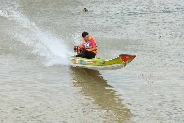 Đua vỏ lãi - Ảnh 2.