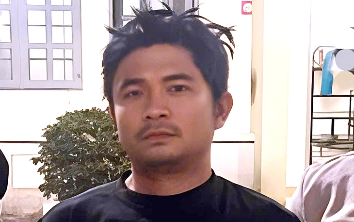 Về quê ăn tết, thanh niên bị 8 người truy đuổi rồi tấn công để cướp tài sản ở xã Phú Giáo, TP.HCM - Ảnh 2.