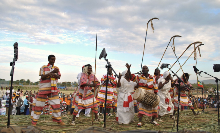 Có một nước đang ở năm 2082, 'sống lệch' với cả thế giới - Ảnh 3.