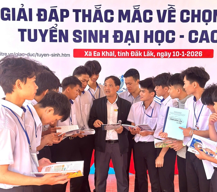 Mở màn tư vấn tuyển sinh 2026 - Ảnh 3.