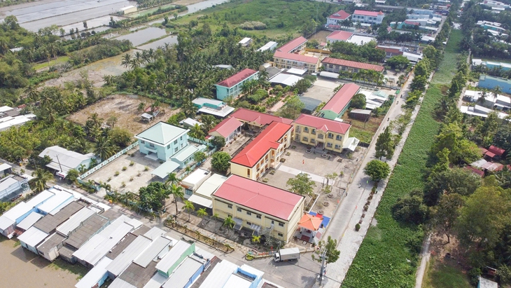 Cà Mau thí điểm nâng cấp trường học từ trụ sở dôi dư - Ảnh 2.